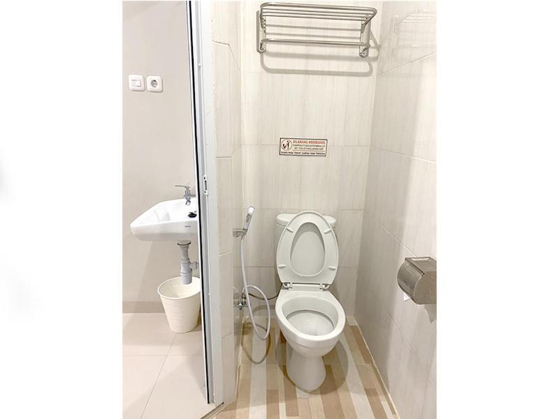 Oyo 2816 Privato Suite Kembaran Exterior photo