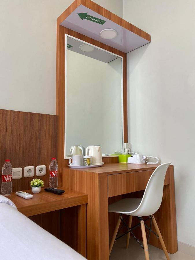 Oyo 2816 Privato Suite Kembaran Exterior photo